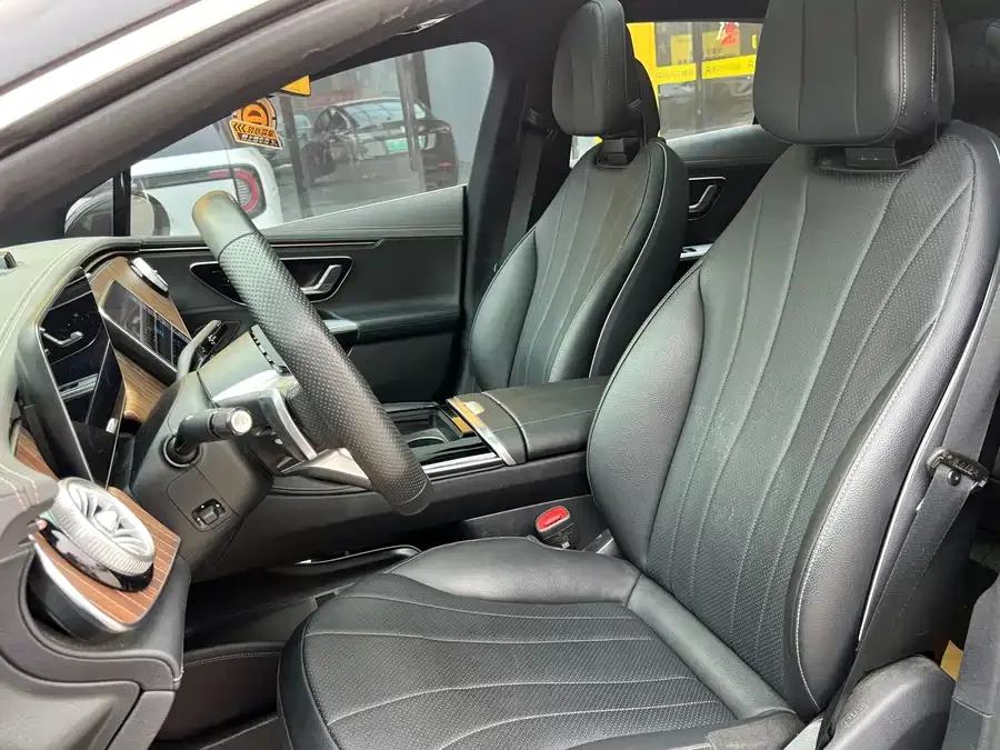 Mercedes-Benz EQE Mercedes-Benz EQE 2022 350 Pioneer Edition 2023 — миниатюра 4