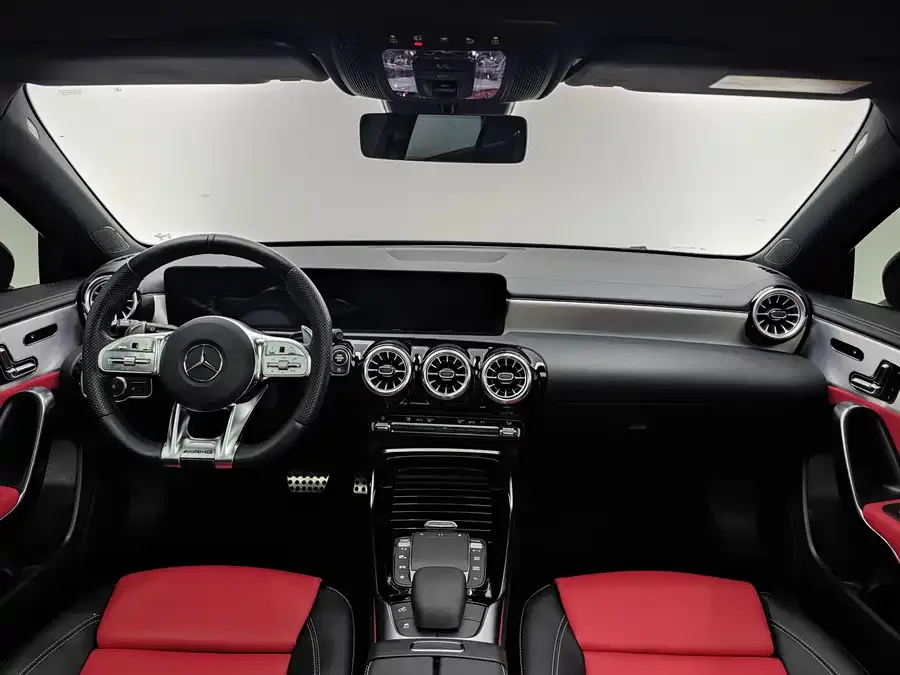 Mercedes-Benz A-Class AMG Mercedes-Benz A-Class AMG (Imported) 2022 AMG A 35 4MATIC 2022 — миниатюра 4