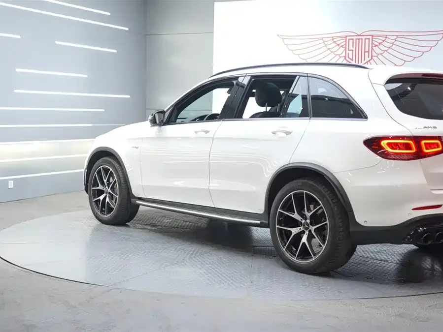 Mercedes-Benz GLC AMG Mercedes-Benz GLC AMG 2022 AMG GLC 43 4MATIC 2022 — миниатюра 2