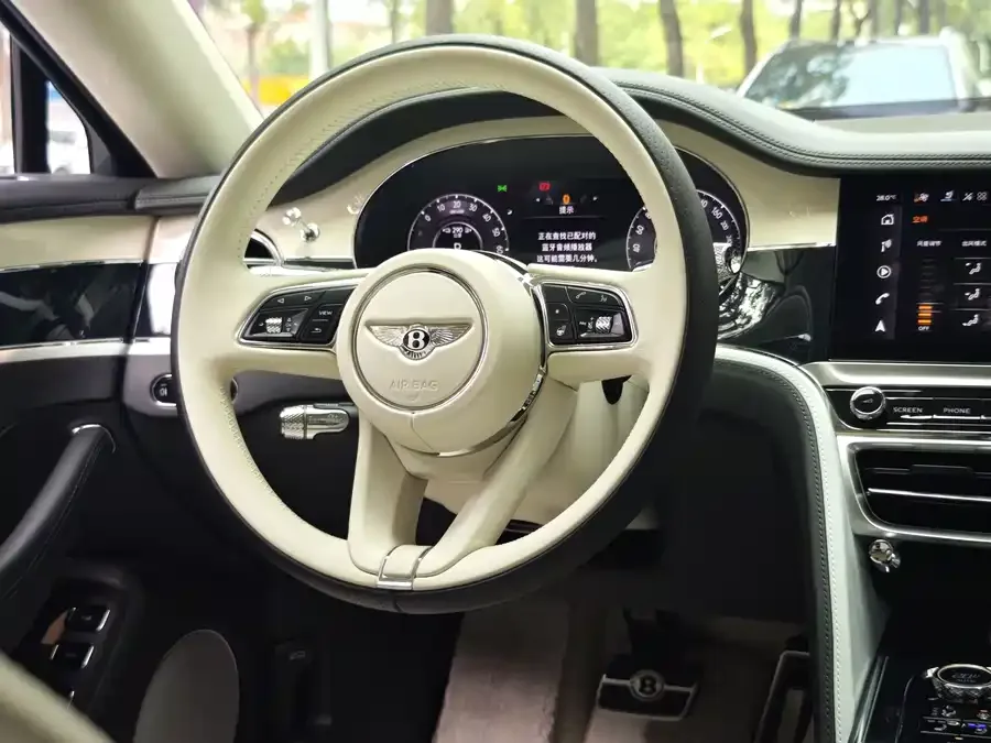 Bentley Flying Spur PHEV Flying Spur Plug-in Hybrid 2025 4.0T V8 Mulliner 2025 — миниатюра 3