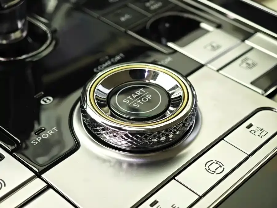 Bentley Flying Spur PHEV Flying Spur Plug-in Hybrid 2025 4.0T V8 Mulliner 2025 — миниатюра 4