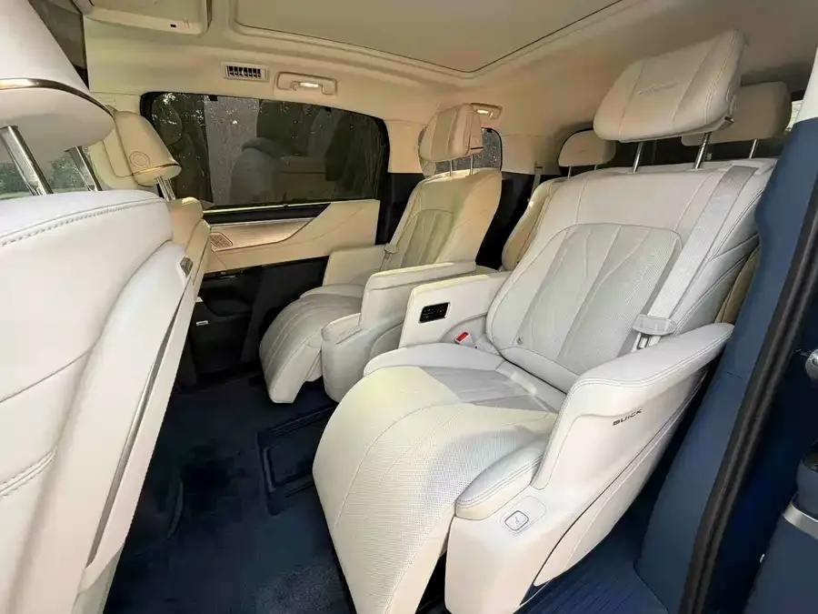 Buick GL8 New Energy 2024 Lu Zun Luxury Edition 6 Seaters 2024 — миниатюра 4