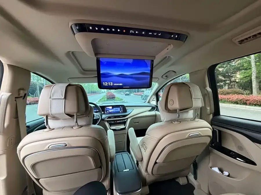 Buick GL8 New Energy Buick GL8 PHEV 2025 Land Cruiser Premium Edition 2025 — миниатюра 4