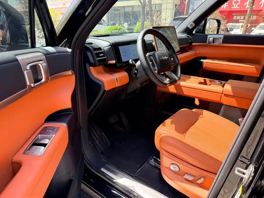 BYD Leopard Titanium 7 Titanium 7 2025 190KM Four-Wheel Drive Ultra Edition 2026 — миниатюра 4