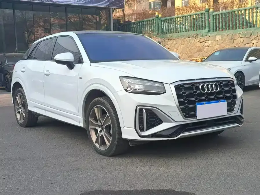 Audi Q2L 2021 35 TFSI Fashion Dynamic Edition 2022 — миниатюра 3