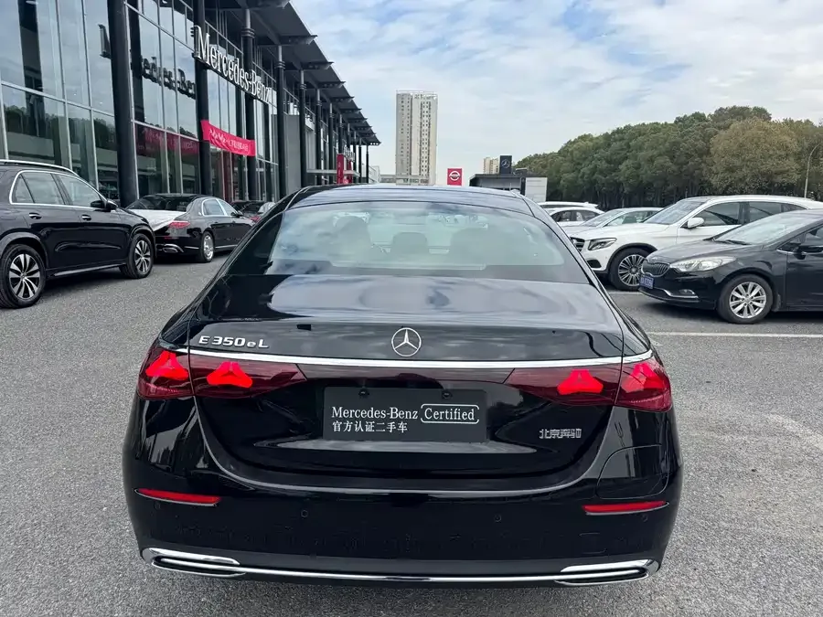Mercedes-Benz E-class new energy Mercedes-Benz E-Class New Energy 2024 E 350 e L Plug-in Hybrid Sedan 2024 — миниатюра 5