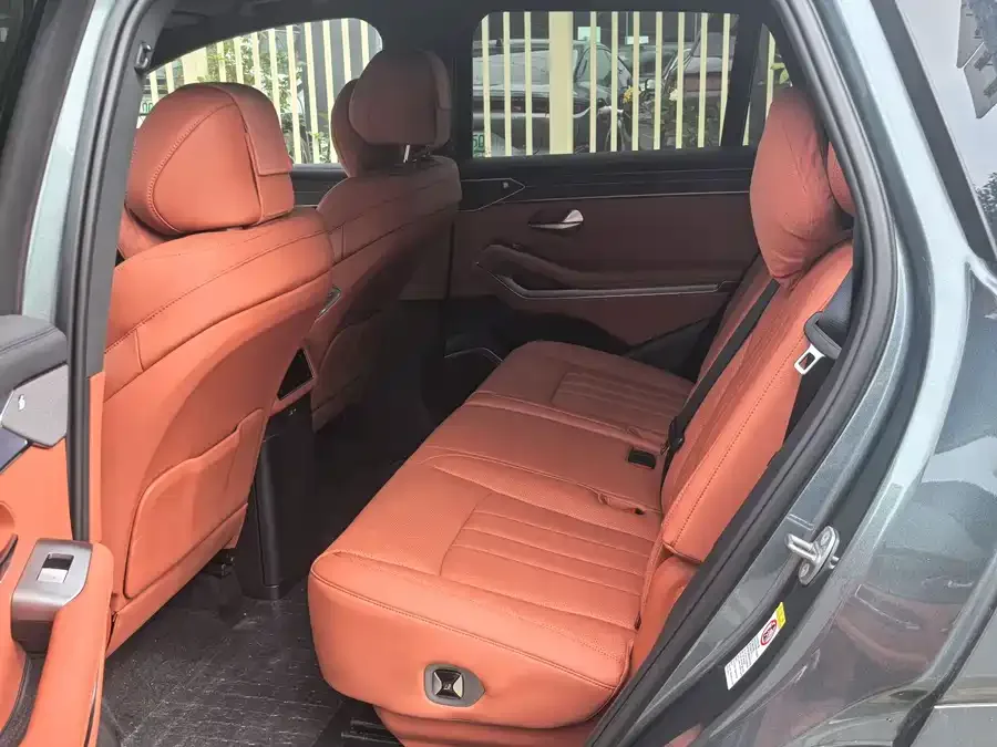 BYD Tang L Tang L 2025 DM 175KM UAV Player Edition 2025 — миниатюра 2