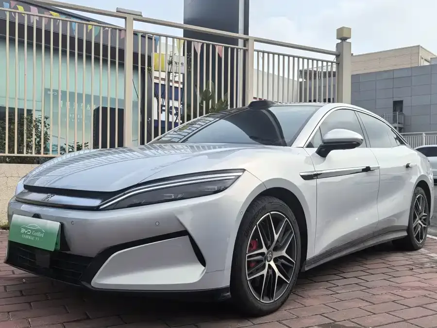 BYD Han L 2025