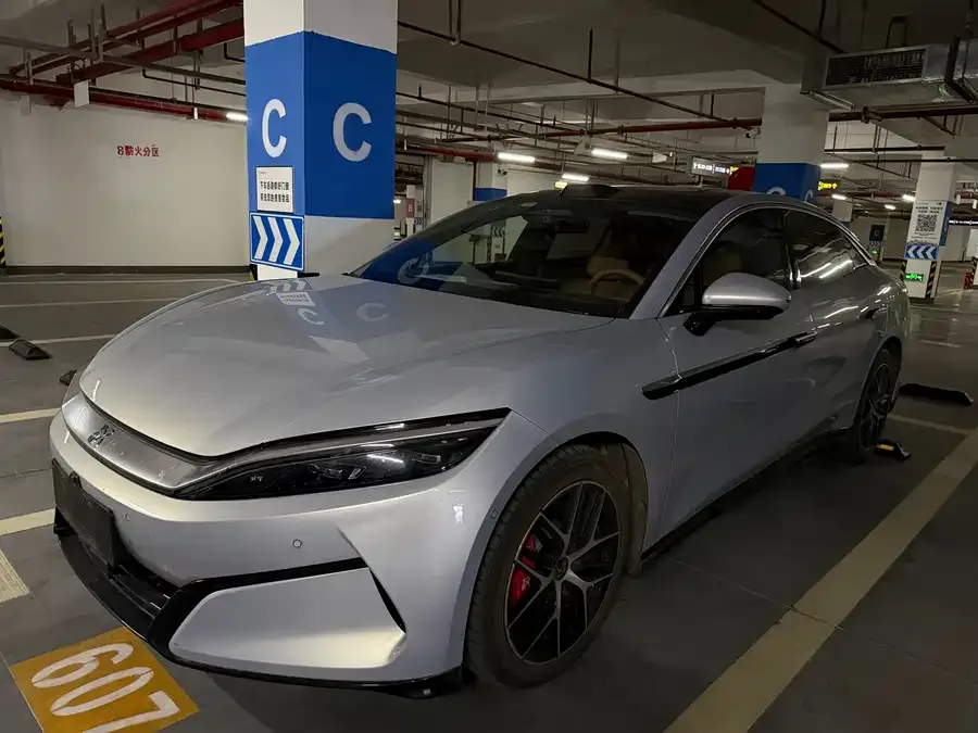 BYD Han L 2025