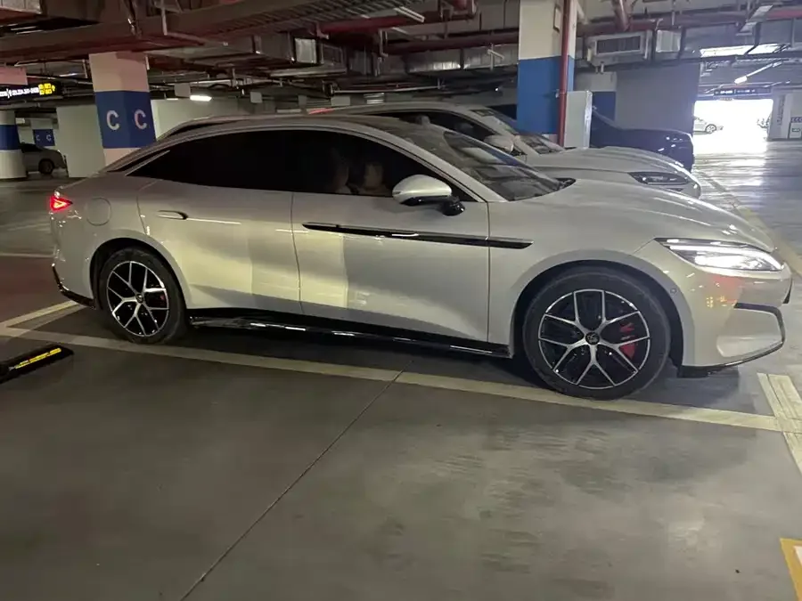 BYD Han L Han L 2025 EV 701KM LiDAR Flagship Model 2025 — миниатюра 4