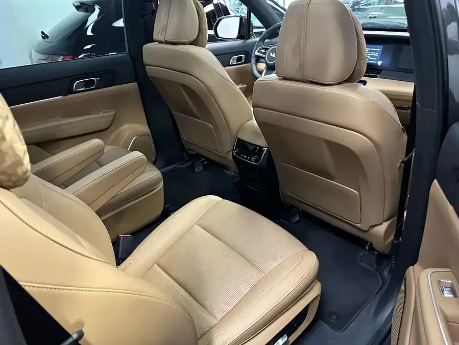 Li Xiang ONE Ideal ONE 2021 extended range 6-seater version 2022 — миниатюра 5
