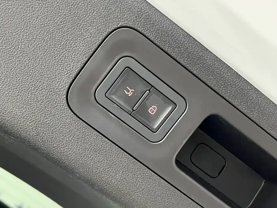 BYD Song L DM-i Song L DM-i 2025 Intelligent Driving Edition 160km Beyond Edition 2025 — миниатюра 4