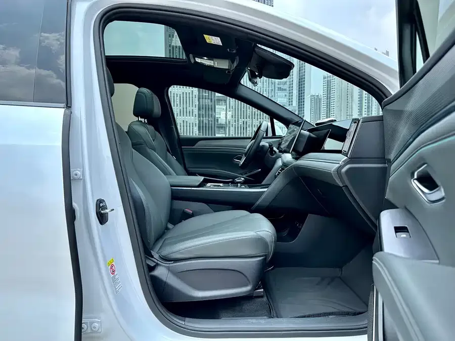 BYD Song L DM-i Song L DM-i 2025 Intelligent Driving Edition 112km Leading Model 2025 — миниатюра 5