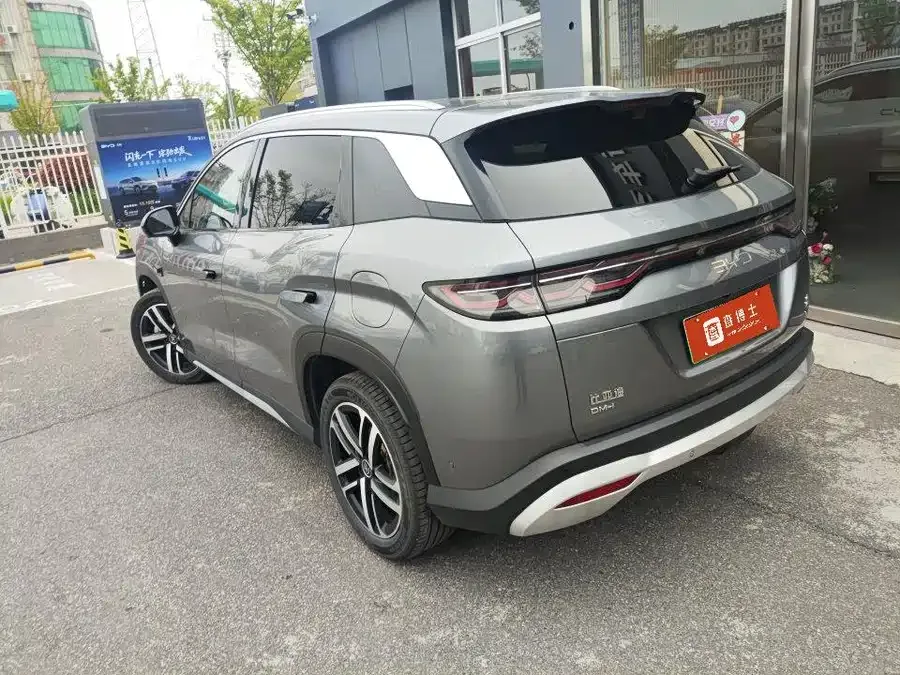 BYD Song L DM-i Song L DM-i 2025 Intelligent Driving Edition 112km Surpassing Edition 2025 — миниатюра 3