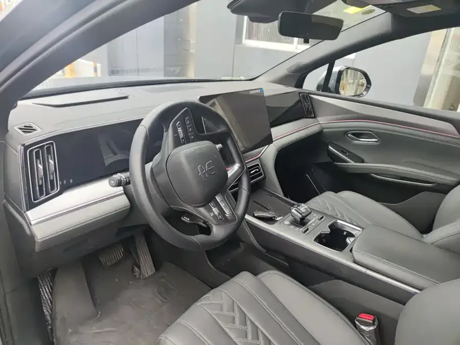 BYD Song L DM-i Song L DM-i 2025 Intelligent Driving Edition 112km Surpassing Edition 2025 — миниатюра 4
