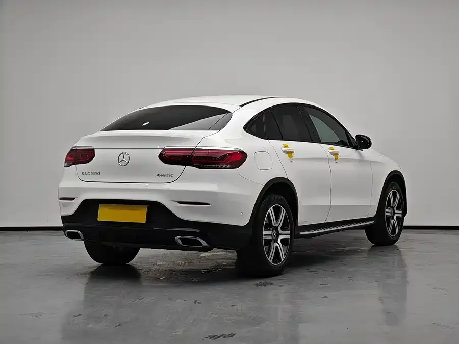 Mercedes-Benz GLC Coupe Mercedes-Benz GLC coupe 2022 facelift GLC 260 4MATIC coupe SUV 2022 — миниатюра 2