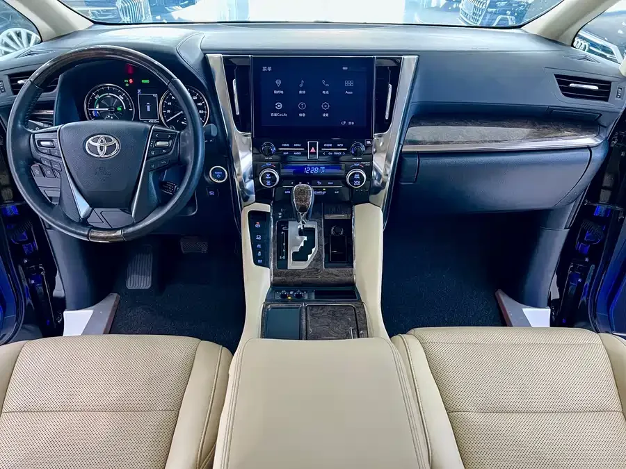 Toyota Alphard Alfa 2021 Dual Engine 2.5L Premium Edition 2023 — миниатюра 3