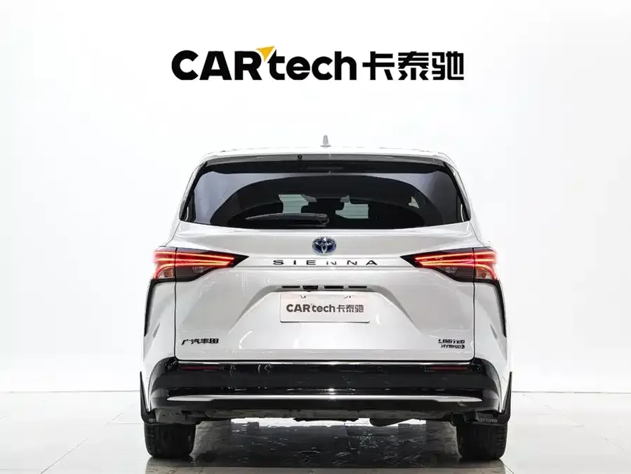 Toyota Sienna SIENNA 2023 2.5L Hybrid Premium Edition 2023 — миниатюра 2