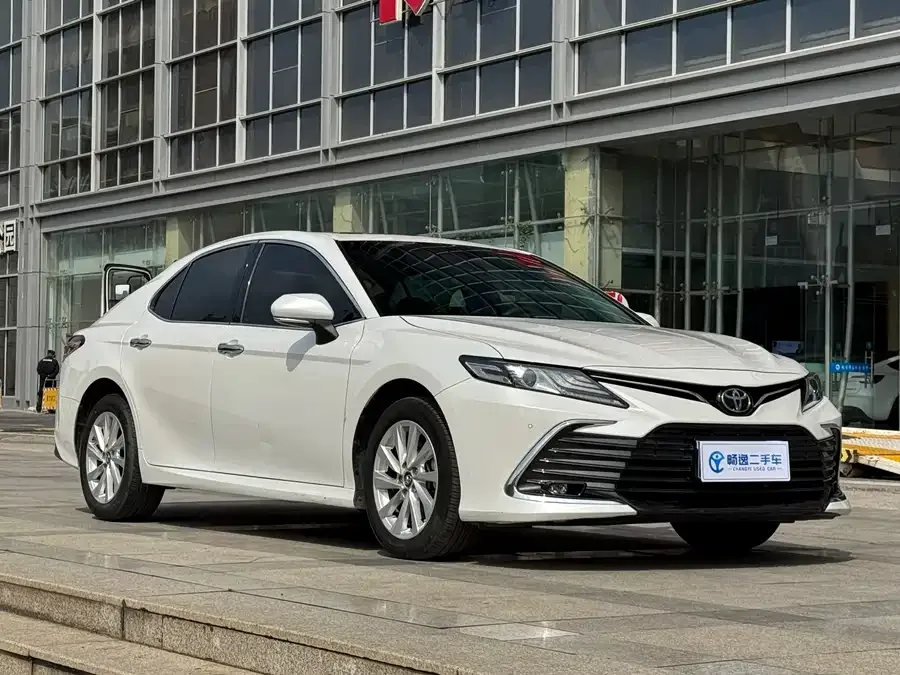 Toyota Camry Camry 2021 2.0G Deluxe Edition 2022 — миниатюра 3