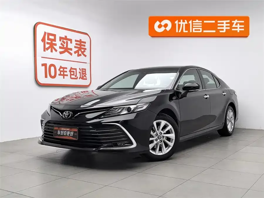 Toyota Camry Camry 2021 2.0G Deluxe Edition 2023 — фото 1, купить с доставкой в Москву
