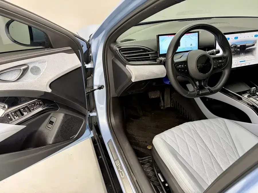 BYD seal Haibao 2022 550km standard range rear-wheel drive premium model 2022 — миниатюра 4