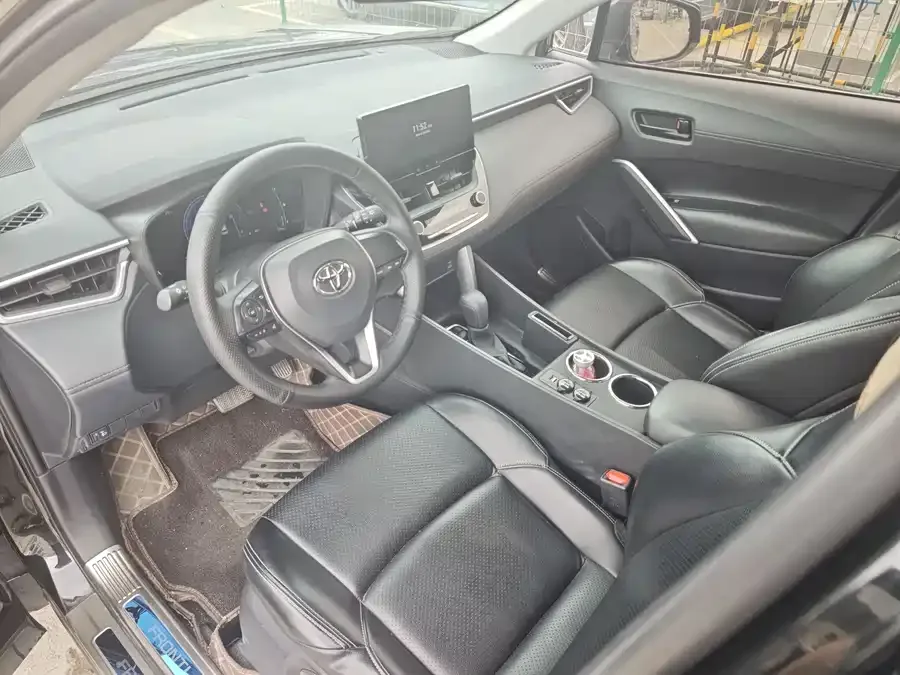 Toyota Frontlander Fenglanda 2023 2.0L CVT Elite Edition 2024 — миниатюра 3
