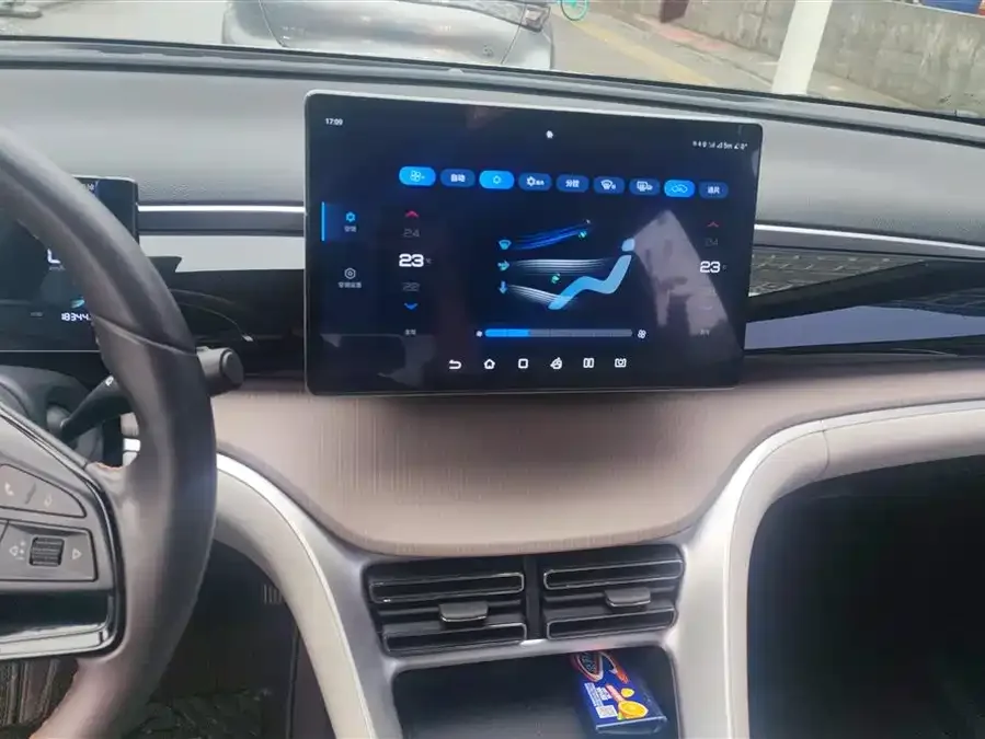 BYD Song Pro New Energy Song Pro New Energy 2024 Honor Edition DM-i 71KM Beyond Edition 2024 — миниатюра 4