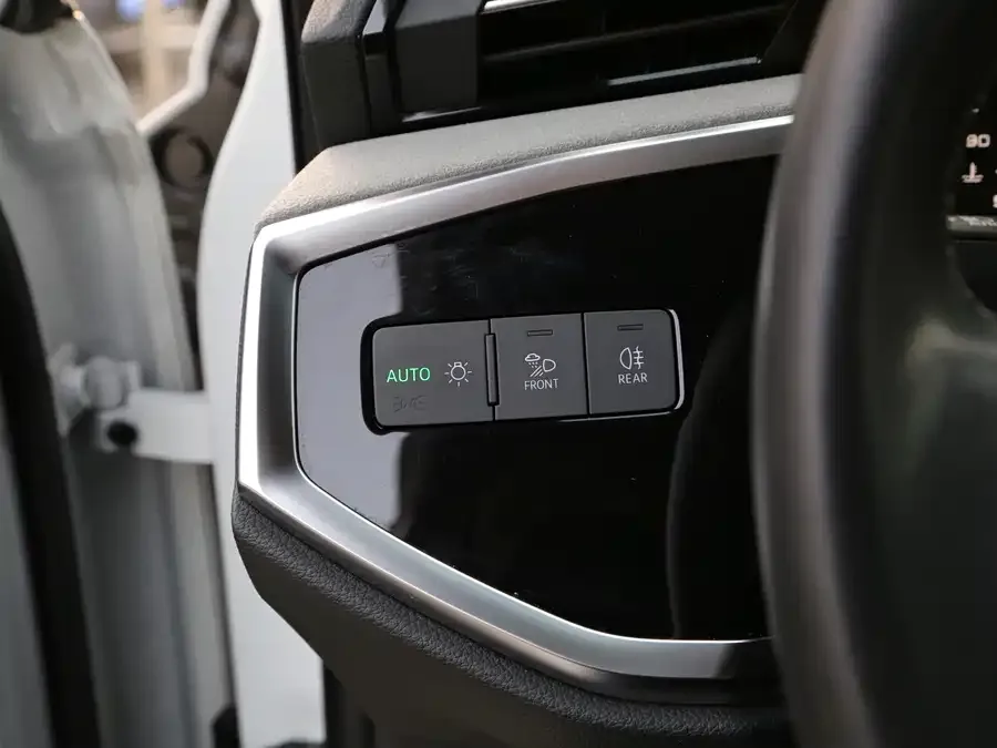 Audi Q3 2024 35 TFSI Fashion Dynamic Edition 2024 — миниатюра 5