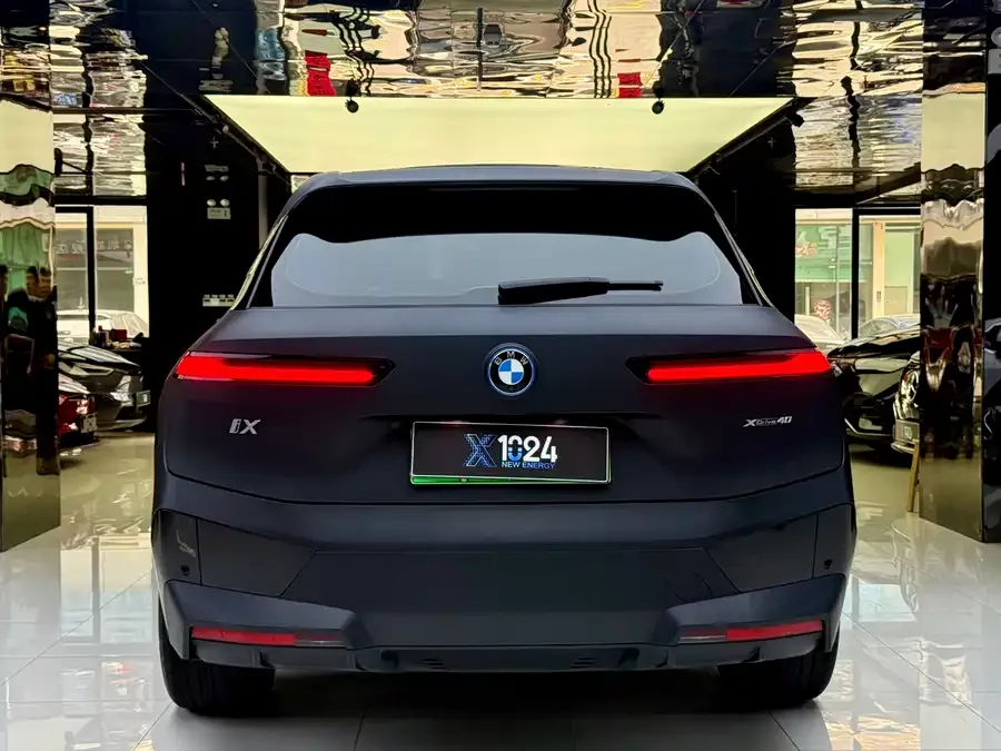 BMW iX 2023 xDrive40 2023 — миниатюра 2