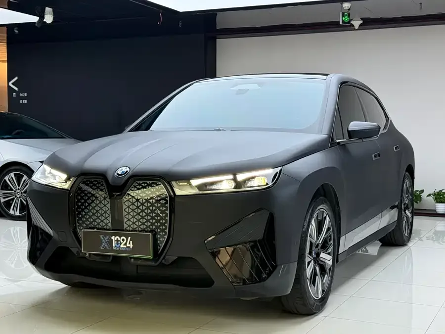 BMW iX 2023