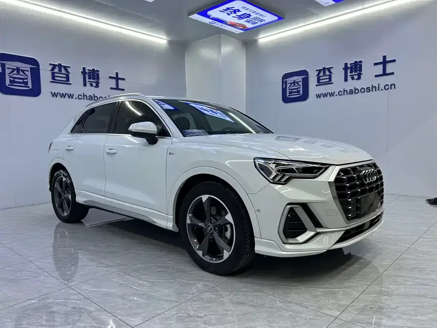 Audi Q3 2023 35 TFSI Fashion Dynamic Edition (1.4T) 2023 — миниатюра 3