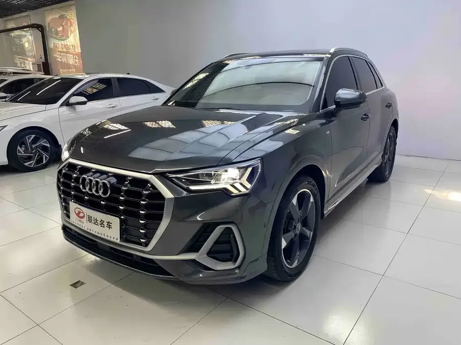 Audi Q3 2022 35 TFSI Fashionable and Dynamic 2022 — фото 1, купить с доставкой в Москву