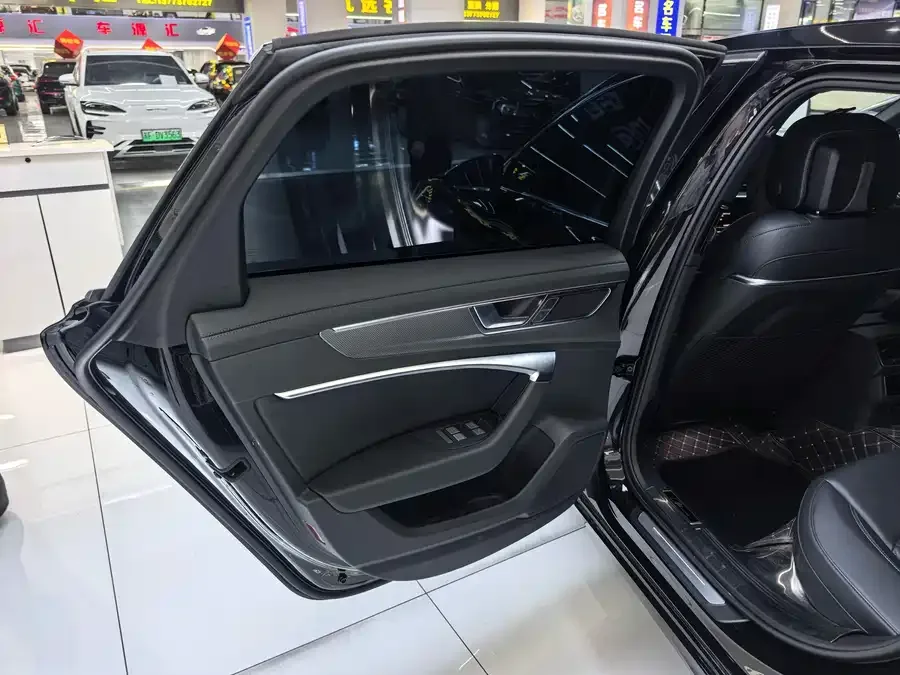 Audi A6L 2026 45 TFSI Premium Dynamic Edition 2026 — миниатюра 3