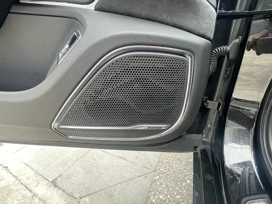 Hongqi H9 Hongqi H9 2022 2.0T Zhilian Qichang Edition 2022 — миниатюра 4