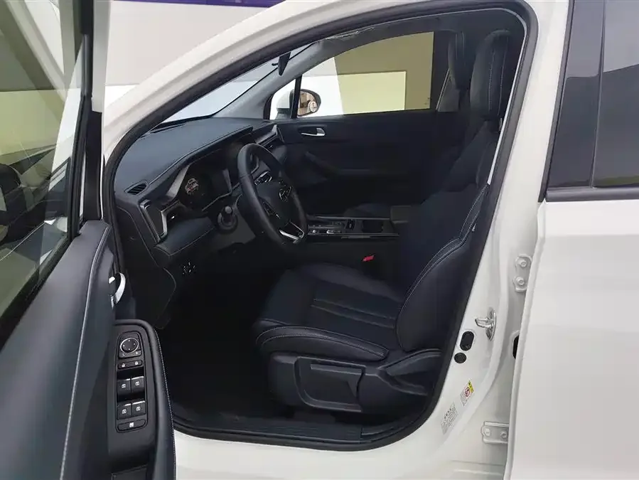 GAC Trumpchi GS4 Trumpchi GS4 2022 270T Automatic Intelligent Driving Pilot Edition 2022 — миниатюра 3