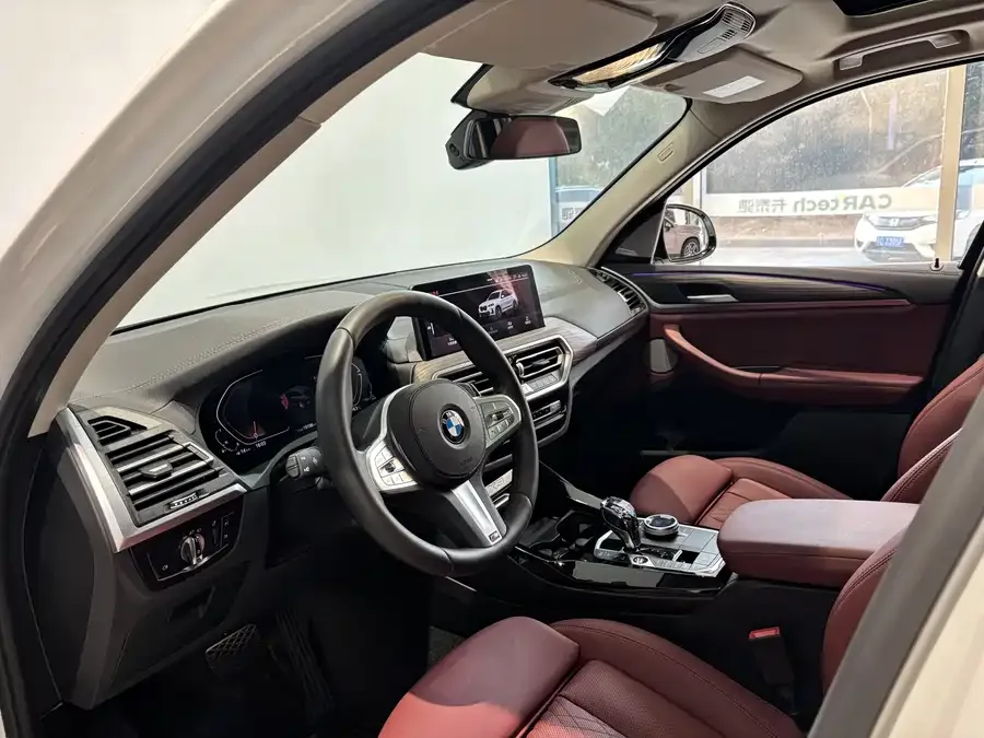 BMW X3 2023 facelift xDrive30i Leading M Night Edition 2025 — миниатюра 4