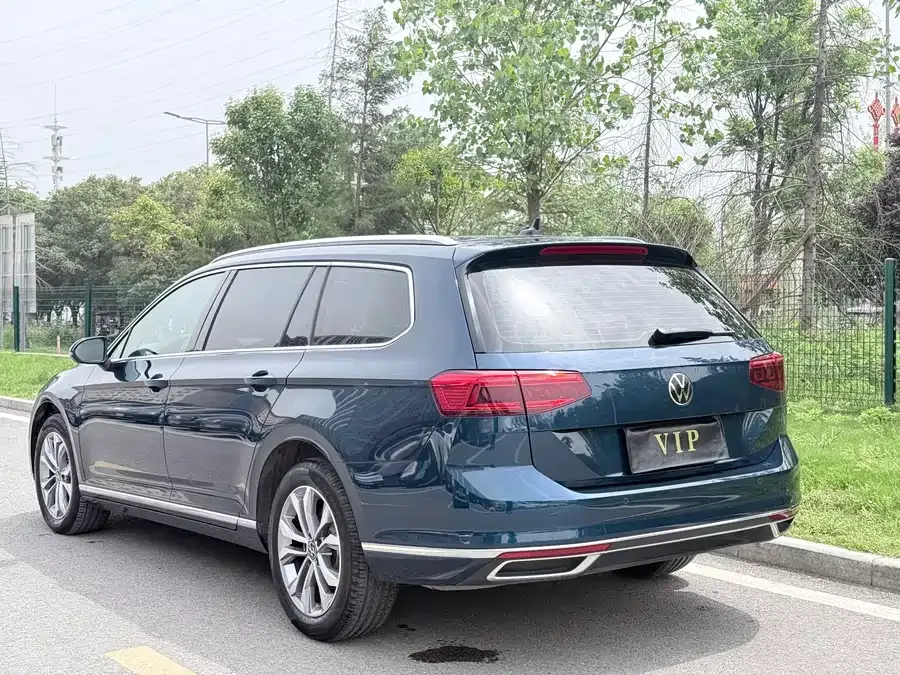 Volkswagen Passat Variant Weilan 2021 2.0T Changxing Edition 2022 — миниатюра 5