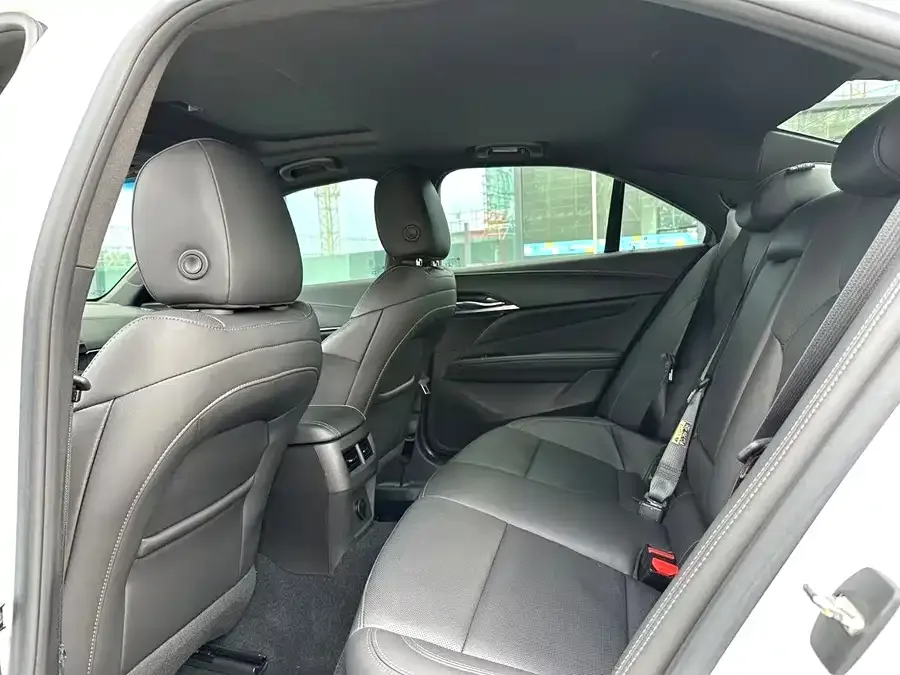 Cadillac CT4 2022 28T luxury model 2022 — миниатюра 3