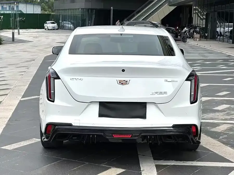Cadillac CT4 2022 28T luxury model 2022 — миниатюра 5