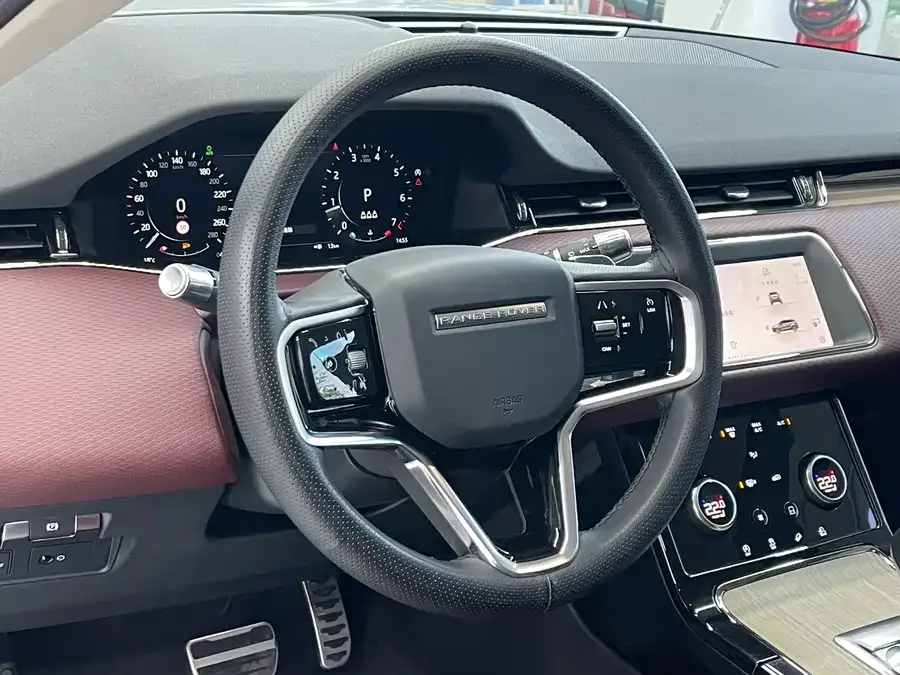 Land Rover Range Rover Aurora Range Rover Evoque 2022 facelift Evoque L 249PS R-Dynamic Deluxe Edition 2022 — миниатюра 2