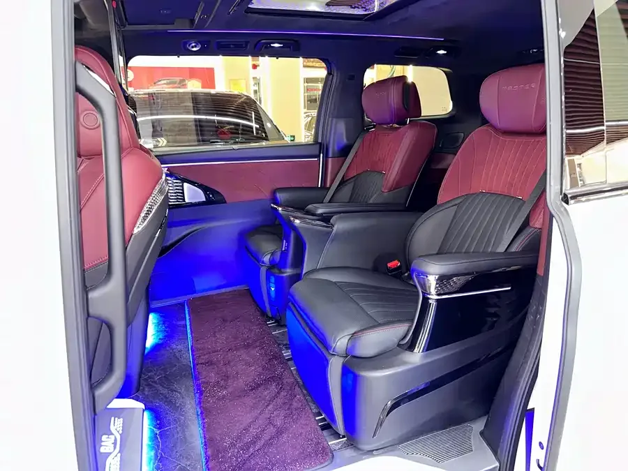 GAC Trumpchi M8 Trumpchi M8 2023 Grandmaster Series Dual Engine Royal Edition 2023 — миниатюра 4