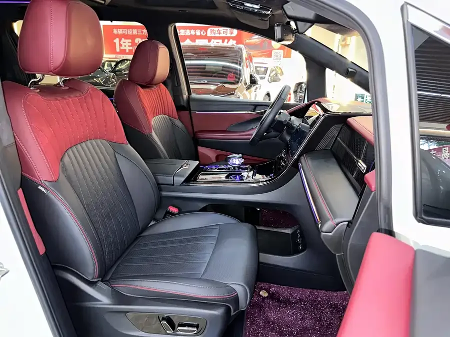GAC Trumpchi M8 Trumpchi M8 2023 Grandmaster Series Dual Engine Royal Edition 2023 — миниатюра 5