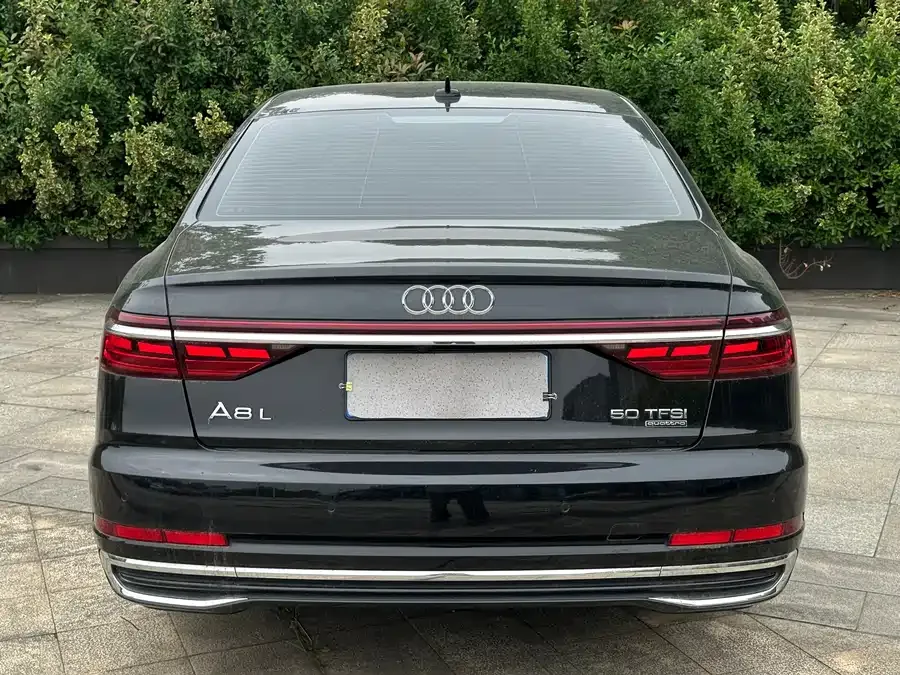Audi A8 2024 A8L 50 TFSI quattro Premium Edition 2024 — миниатюра 2