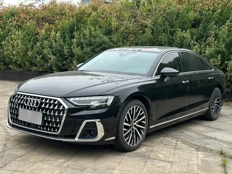 Audi A8 2024