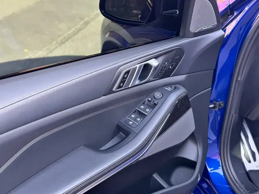 BMW X5M BMW X5 M 2023 X5 M Thunder Edition 2025 — миниатюра 2