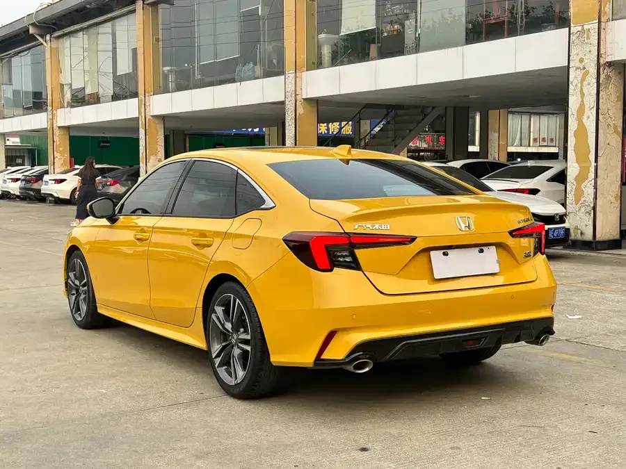 Honda Integra Stylish 2022 240TURBO CVT Exclusive Edition 2022 — миниатюра 2