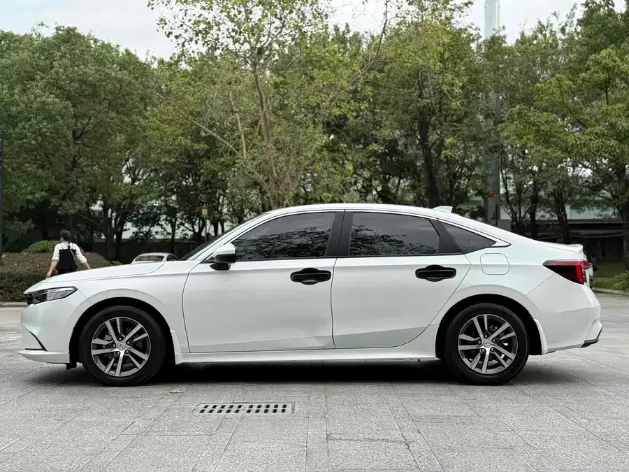 Honda Integra Stylish 2023 240TURBO CVT Technology Edition 2024 — миниатюра 2