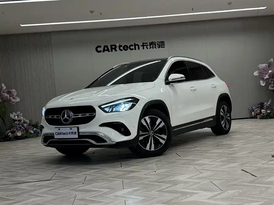 Mercedes-Benz GLA 2024