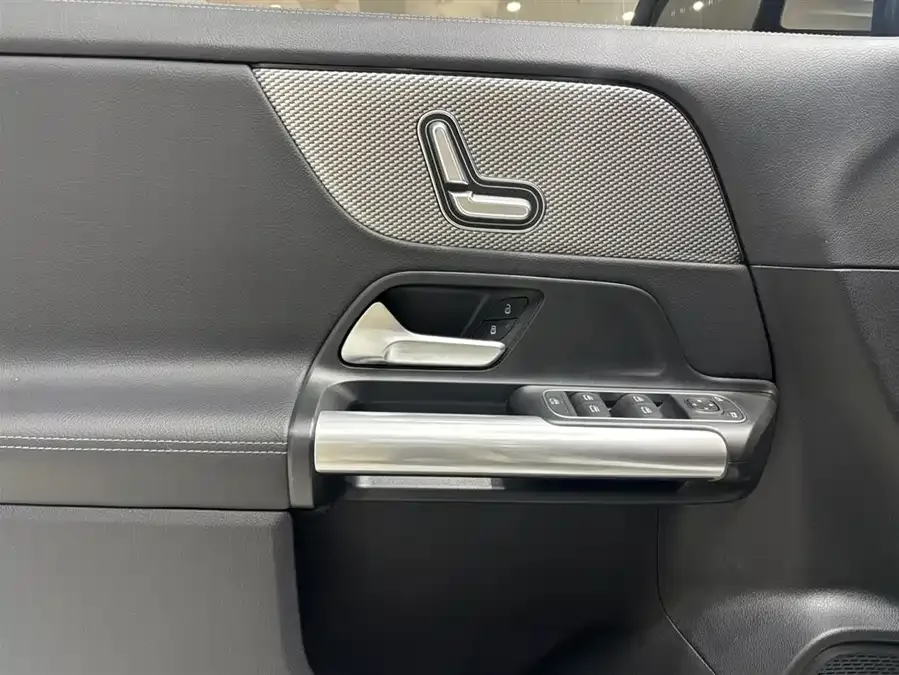 Mercedes-Benz GLA Mercedes-Benz GLA 2023 GLA 200 2023 — миниатюра 3