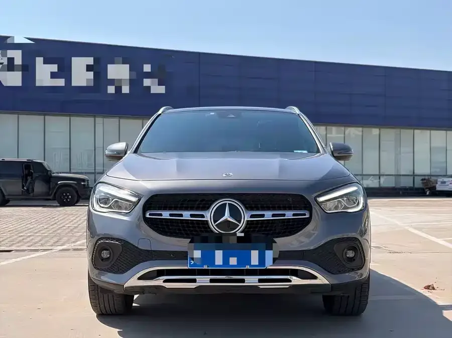 Mercedes-Benz GLA Mercedes-Benz GLA 2022 GLA 200 2022 — фото 1, купить с доставкой в Москву